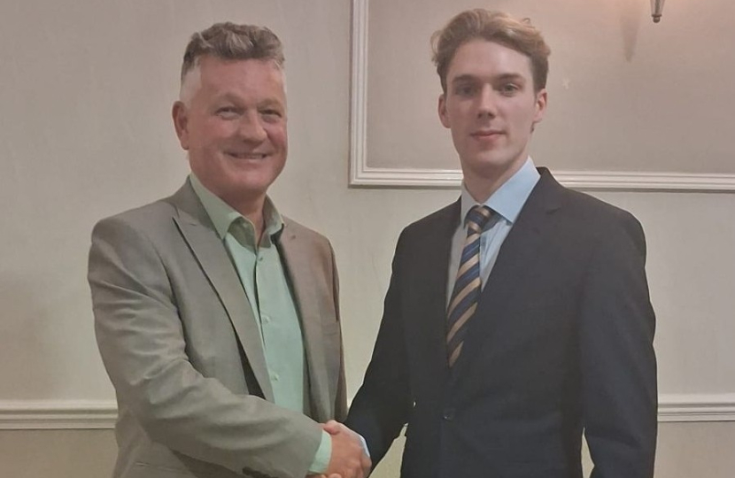 Mike Starkie & Taylor Hulme